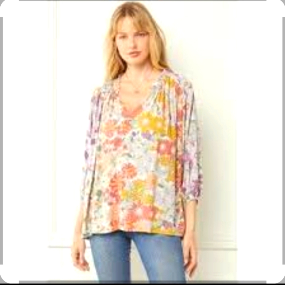 Entro Size XL Boho Floral V-Neck Women's Top